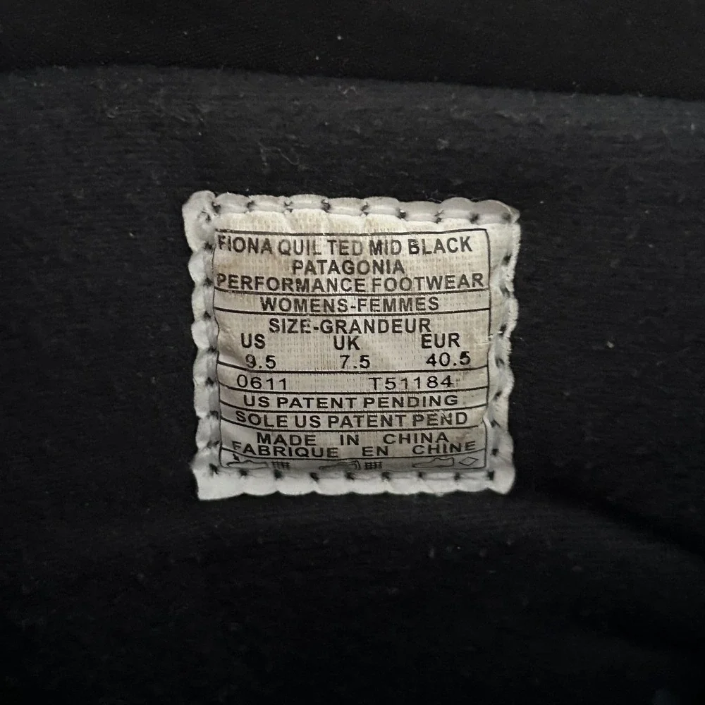Patagonia Boots Fiona‎ Quilted Mid Snow Womens 9.5 Black Zip Insulated Winter